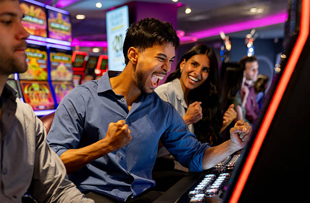 Live roulette and baccarat table streams